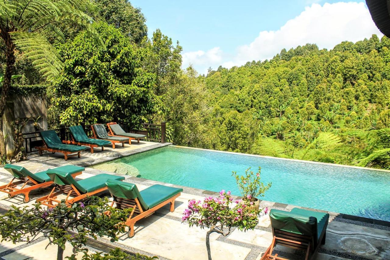Bintang Munduk Hotel Bagian luar foto
